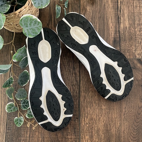 ASICS Dynablast Running Sneakers in White and Glacier Grey - Picture 6 of 14